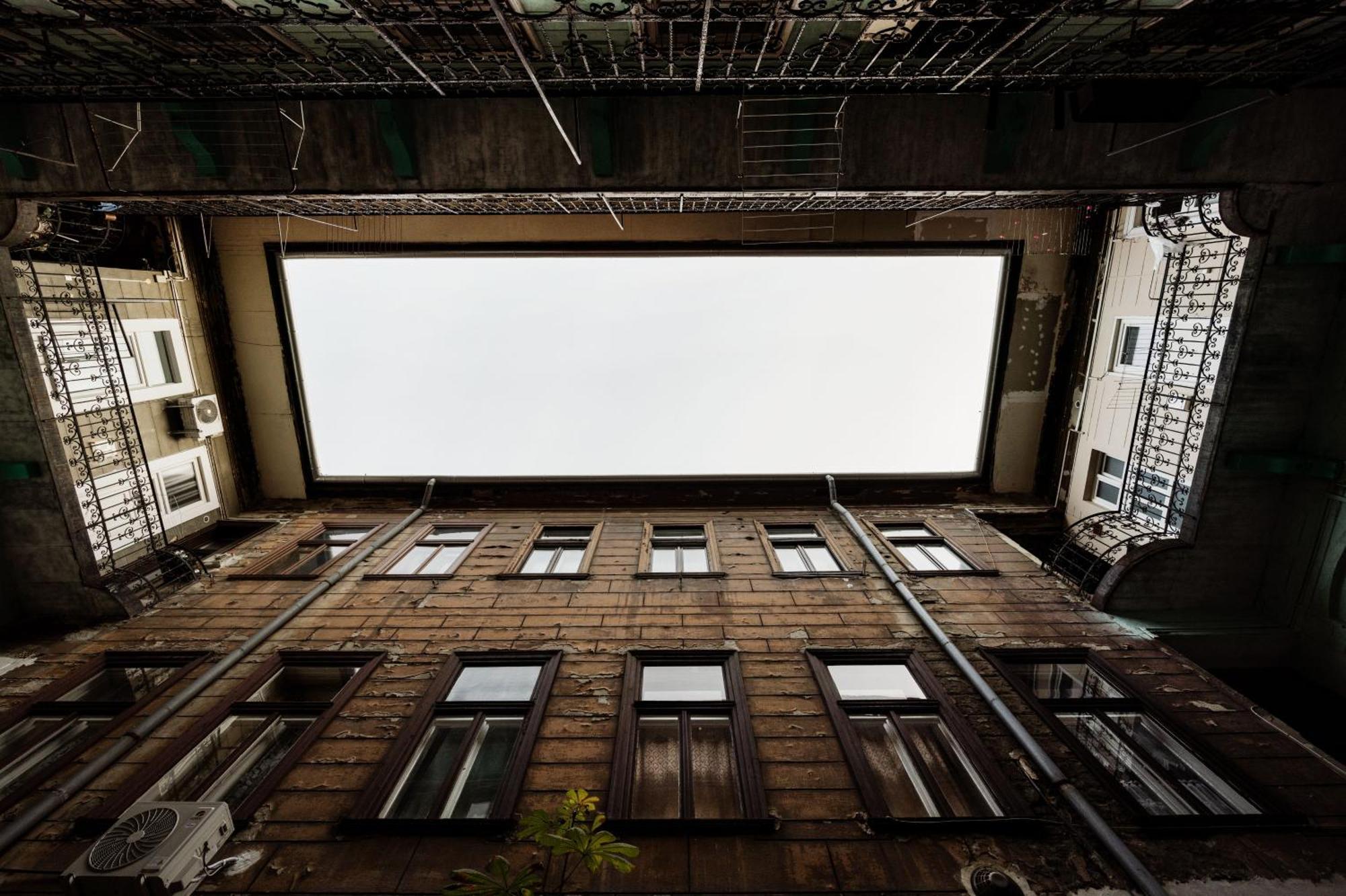 Wellness Wonderland: Garden, Sauna, Jacuzzi In Cbd Budapesta Exterior foto