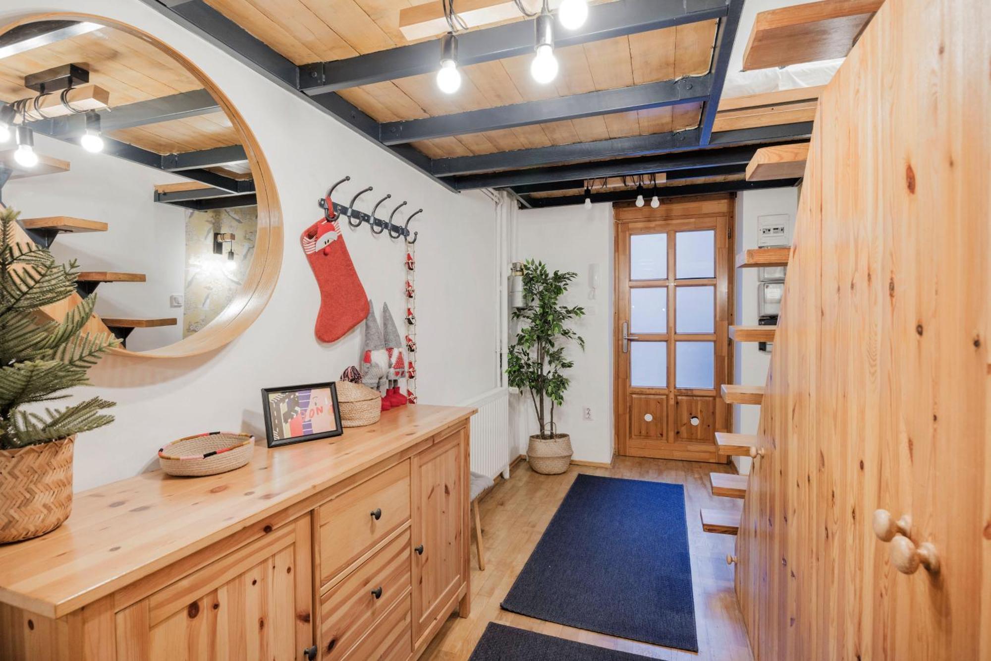 Wellness Wonderland: Garden, Sauna, Jacuzzi In Cbd Budapesta Exterior foto