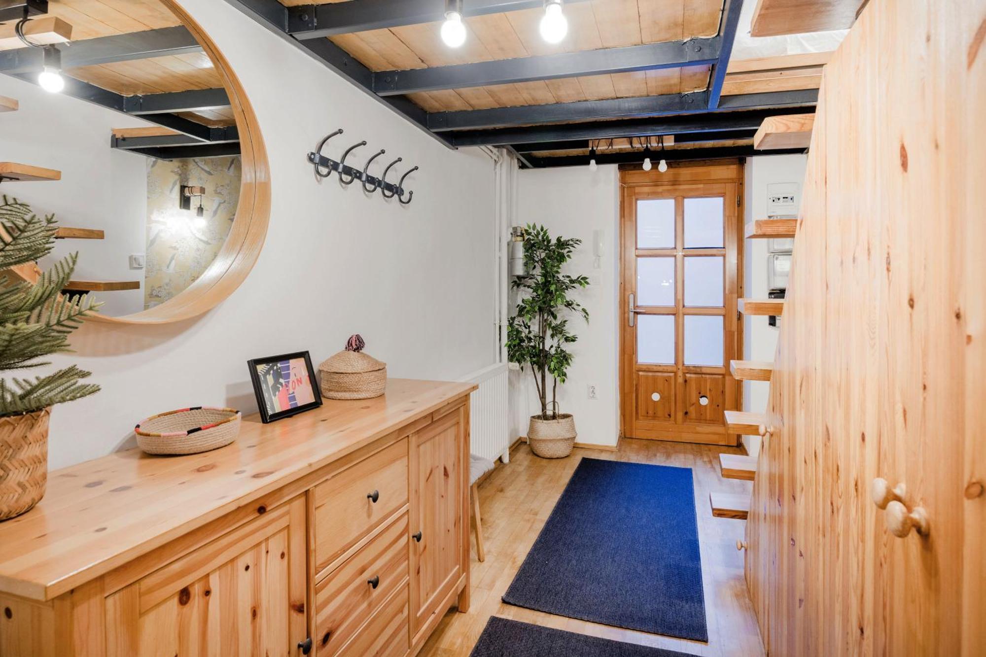Wellness Wonderland: Garden, Sauna, Jacuzzi In Cbd Budapesta Exterior foto