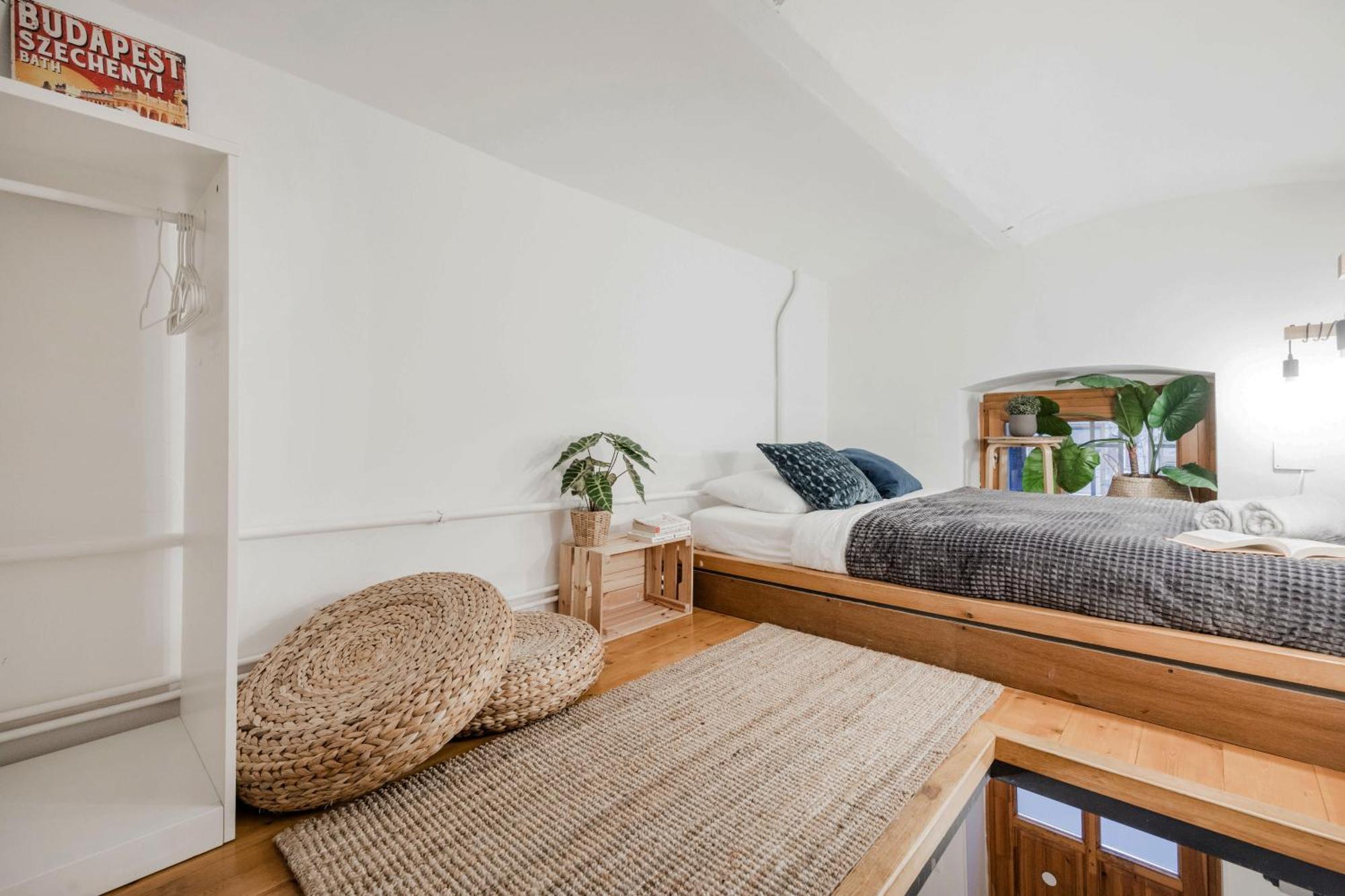 Wellness Wonderland: Garden, Sauna, Jacuzzi In Cbd Budapesta Exterior foto