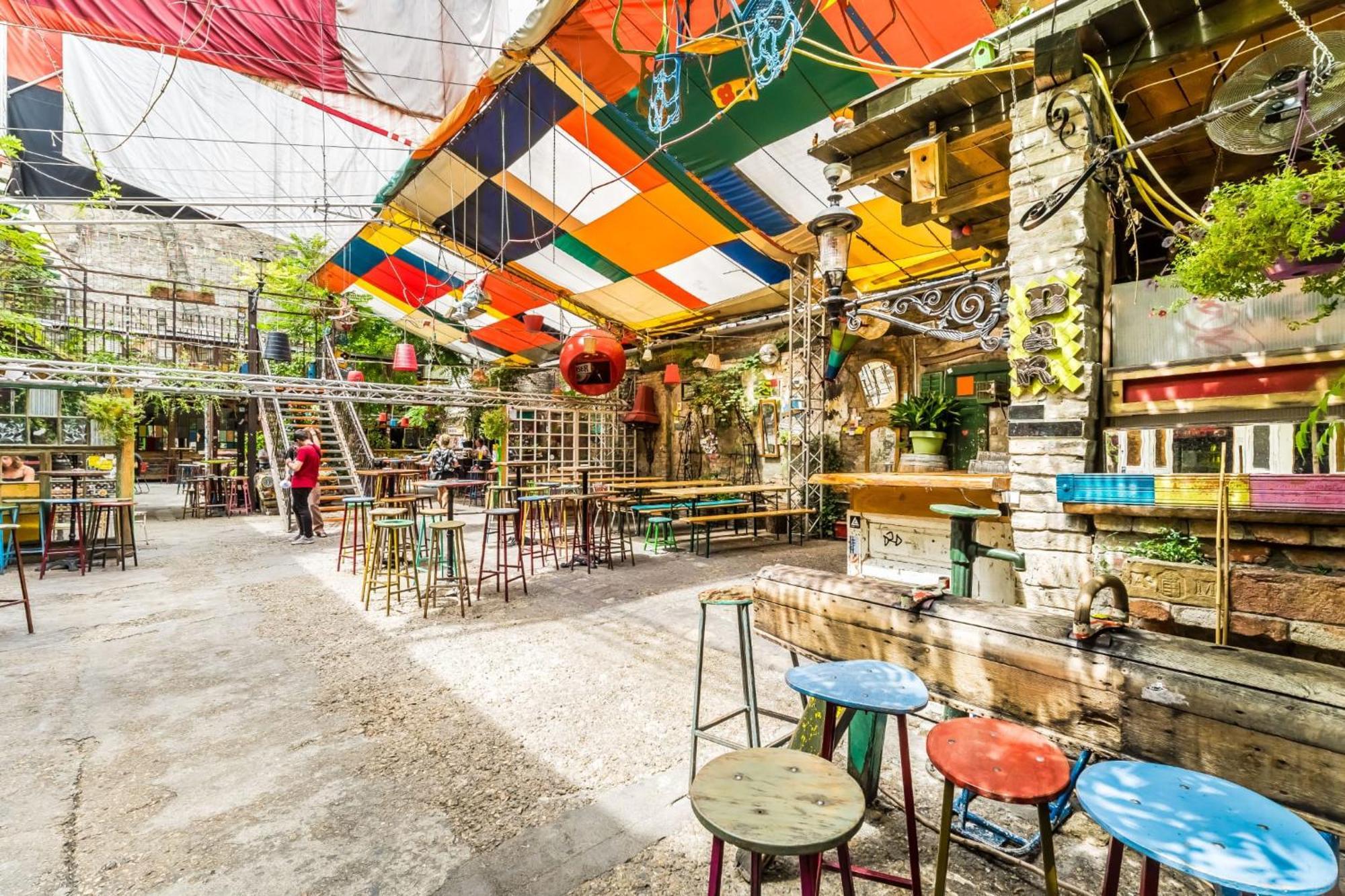 Wellness Wonderland: Garden, Sauna, Jacuzzi In Cbd Budapesta Exterior foto